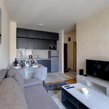 Lägenhet Portofino, With Free Private Garage Novi Sad