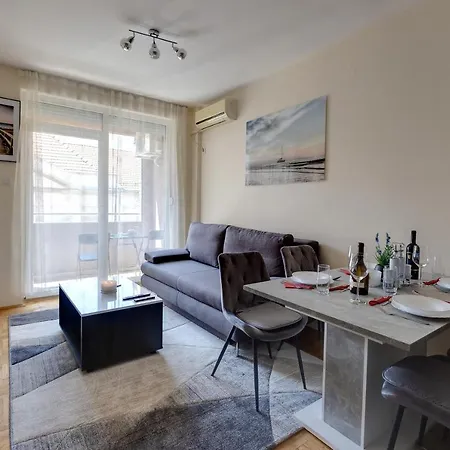 Portofino, With Free Private Garage Lägenhet Novi Sad