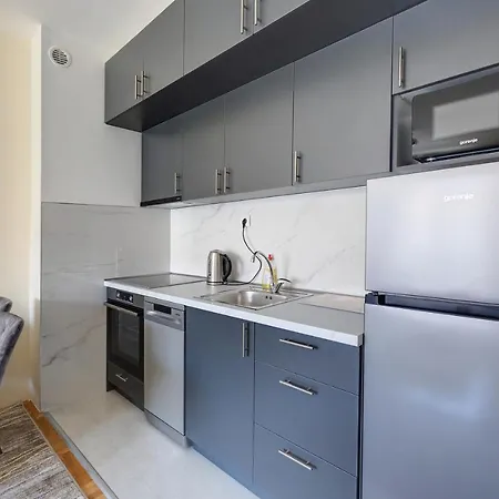 Portofino, With Free Private Garage דירה *