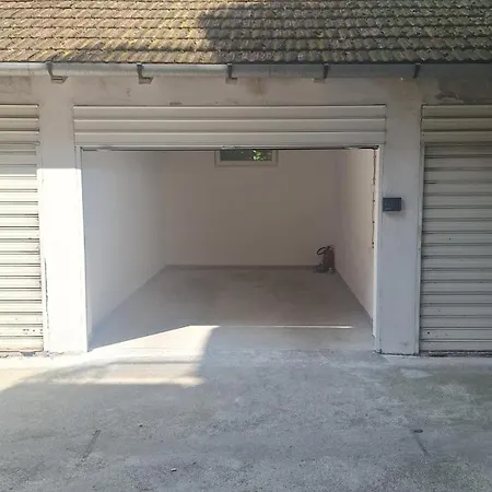 Portofino, With Free Private Garage Újvidék